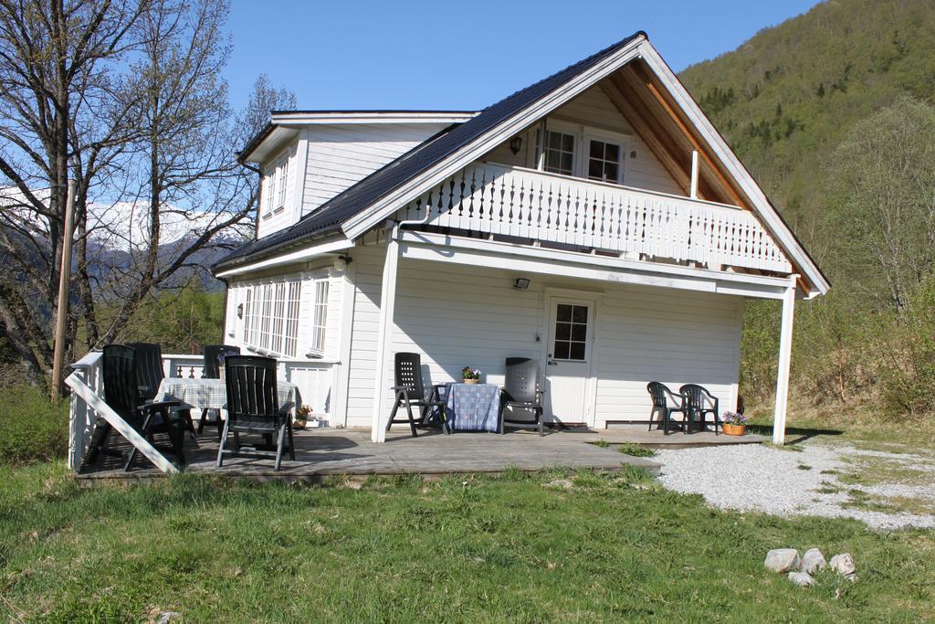 Eidsdal Camping og Feriehus Exterior foto